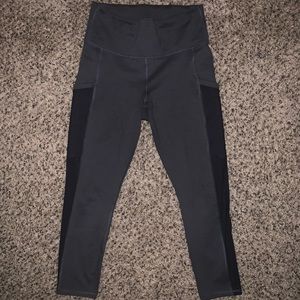 Fabletics Workout Capris!